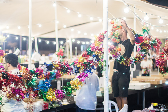 Setting the Tone for Decoration 191012-1
